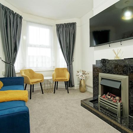Apartamento Lovely Luxury 3 Bed House Chatham  Exterior foto