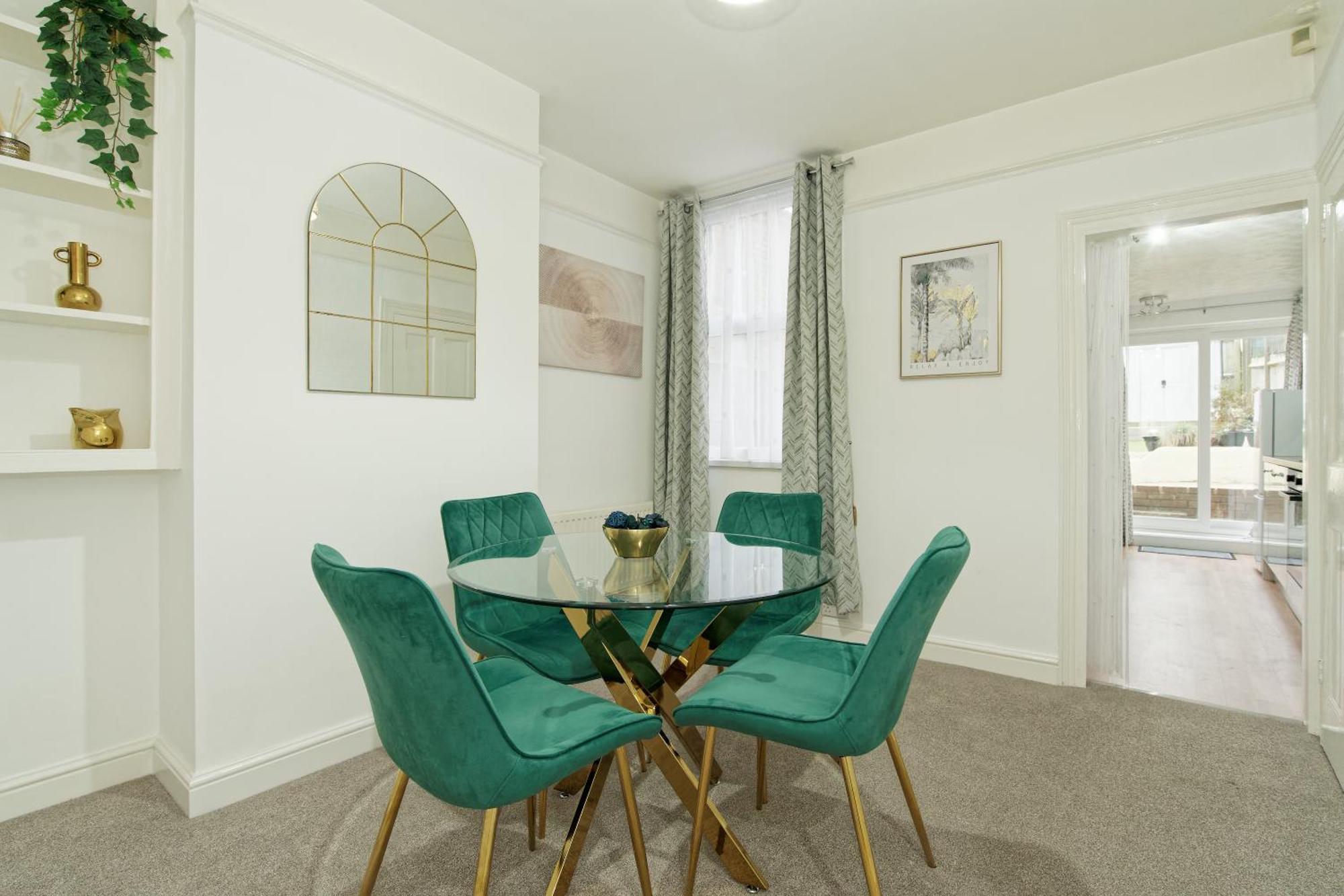 Apartamento Lovely Luxury 3 Bed House Chatham  Exterior foto