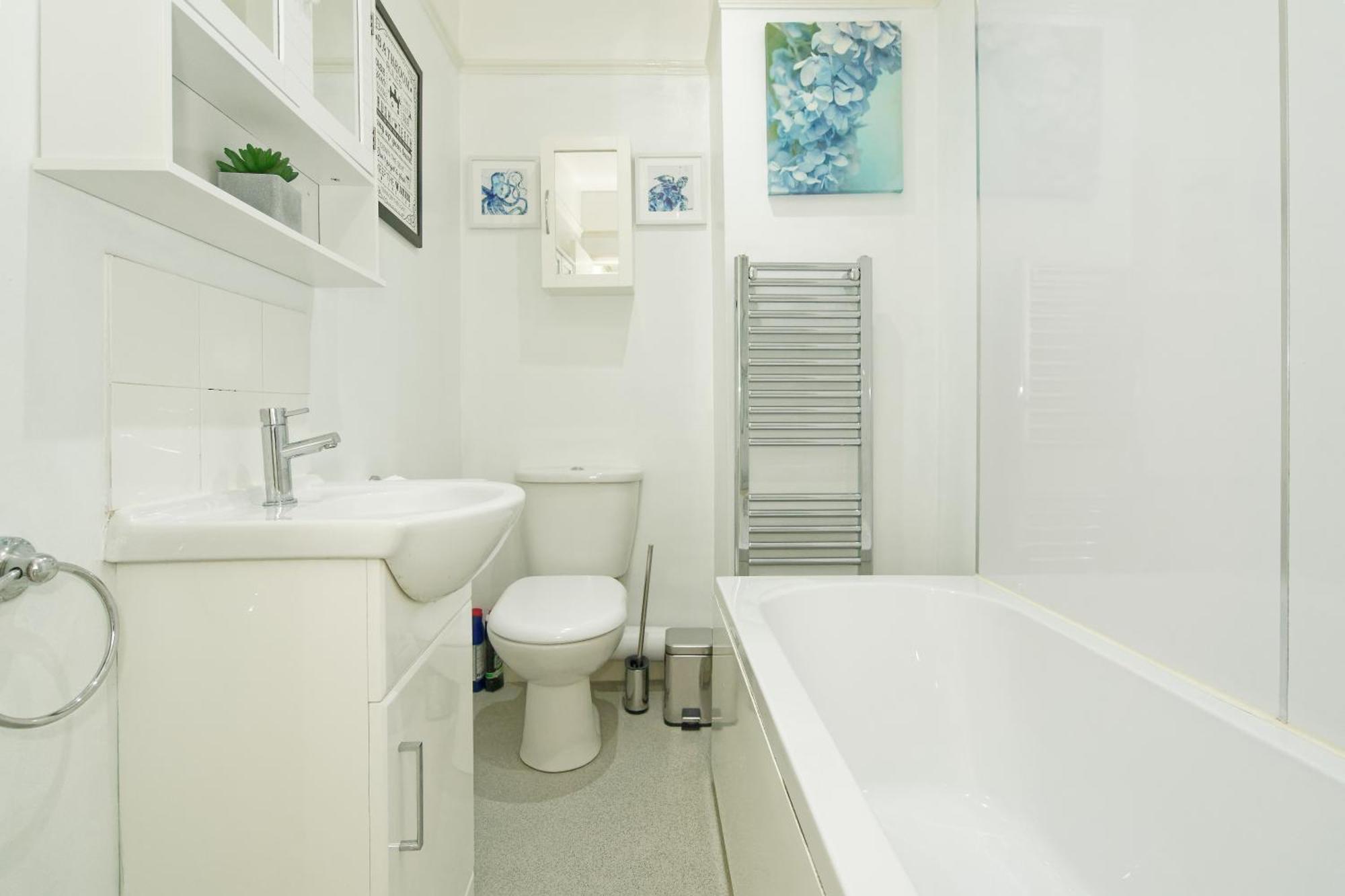 Apartamento Lovely Luxury 3 Bed House Chatham  Exterior foto