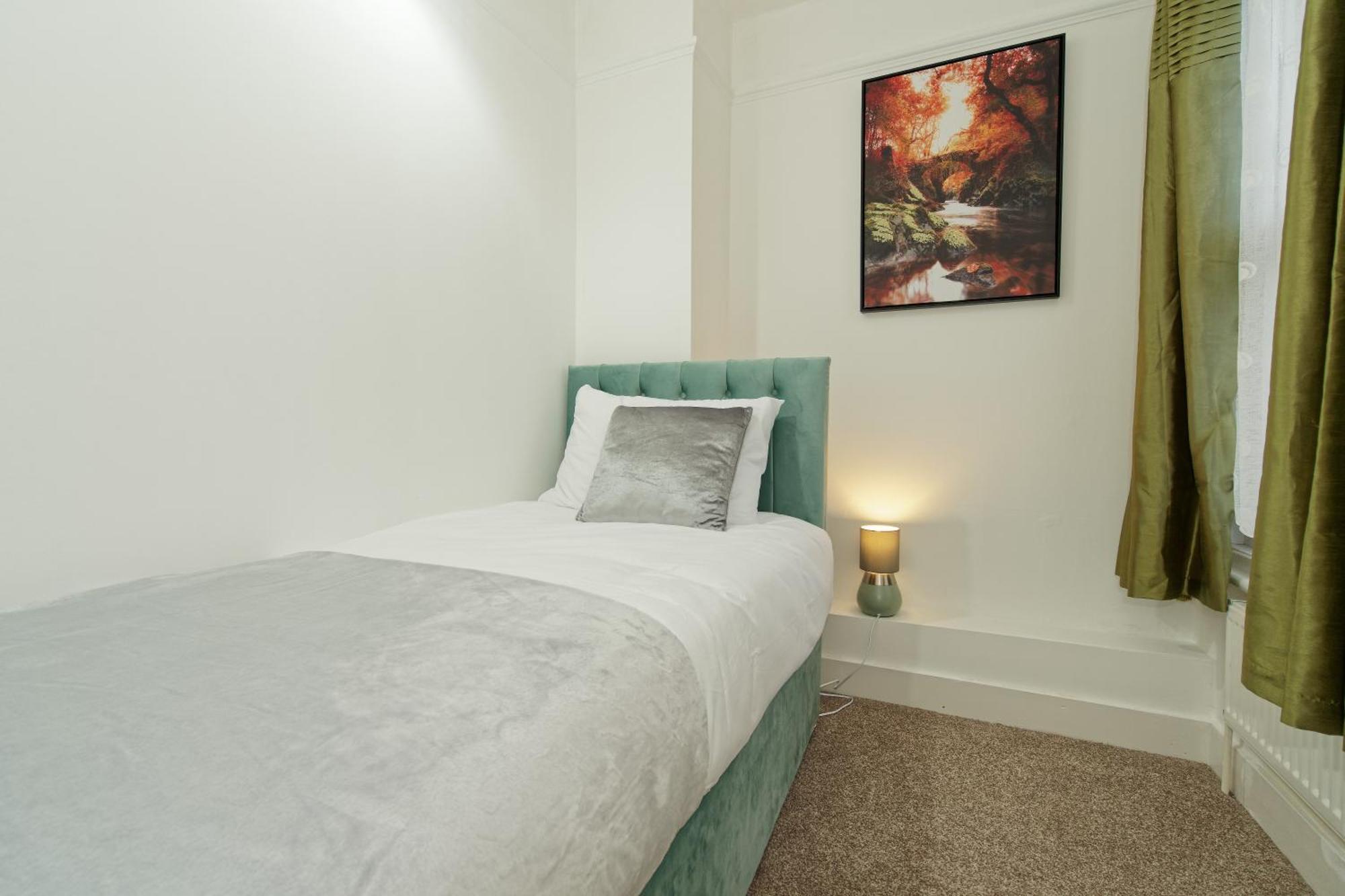 Apartamento Lovely Luxury 3 Bed House Chatham  Exterior foto