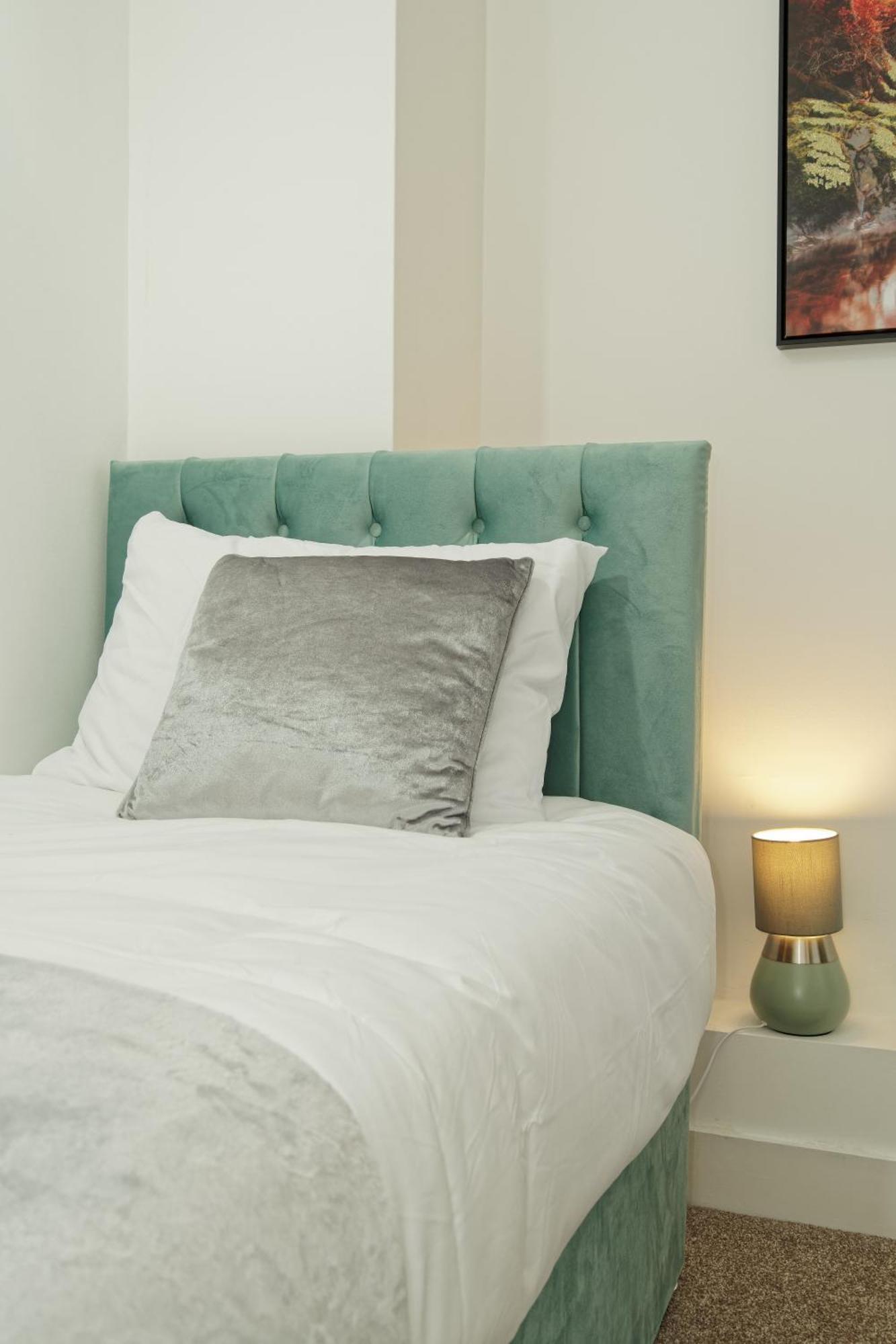 Apartamento Lovely Luxury 3 Bed House Chatham  Exterior foto